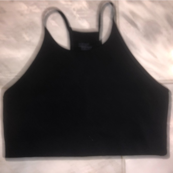 Girlfriend Collective Crop - Picture 4 of 7